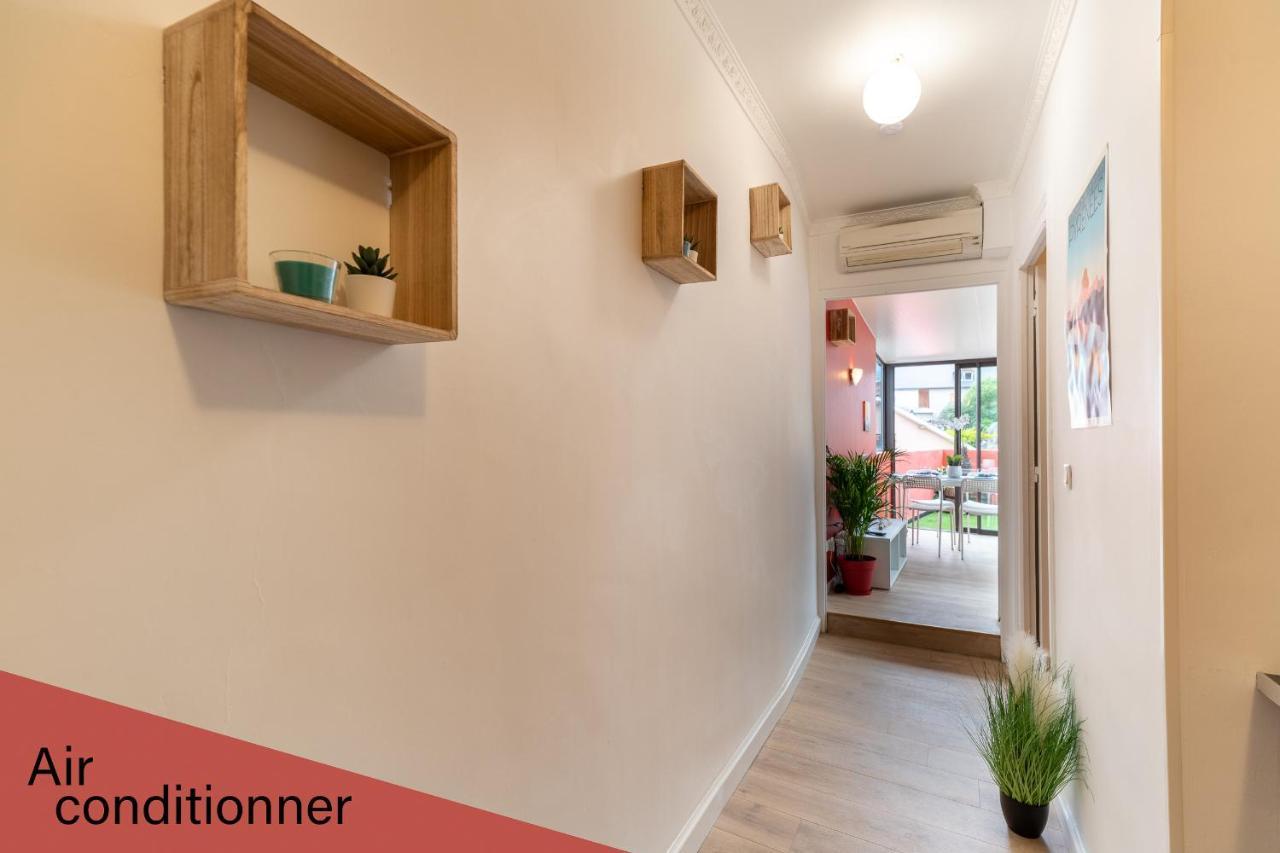 Air-Conditioned Flat With Terrace - Private & Independent - Lourdes Buitenkant foto